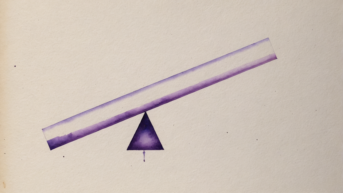 Alavanca pintada em aquarela: barra reta e inclinada, em lavagens de roxo e lilás com contorno escuro, apoiada sobre um fulcro triangular roxo escuro fora do centro, sobre papel creme